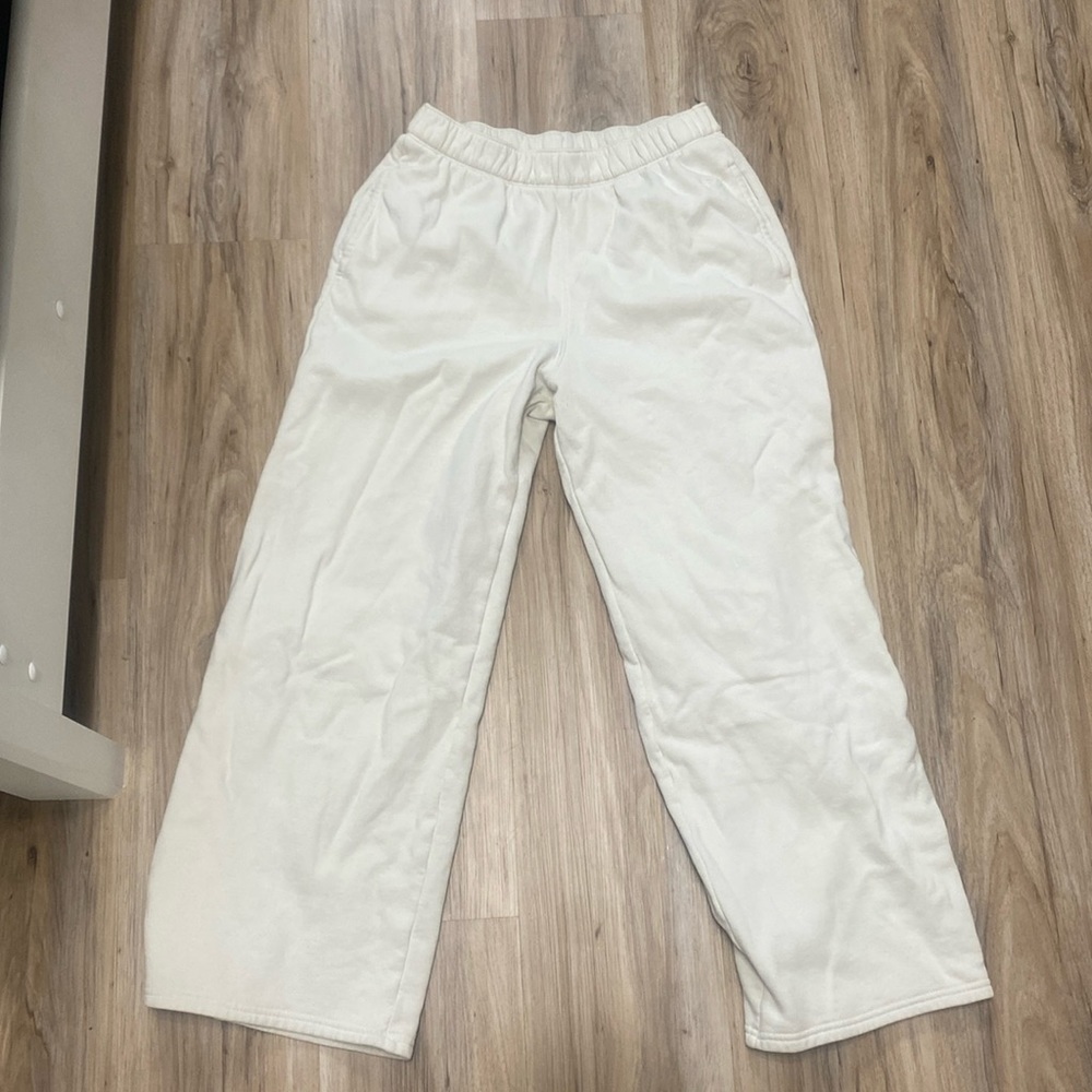 Hollister Cream Wide Leg Sweats